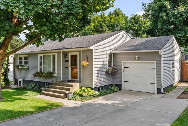 2112 E 10th Ave in Spokane, WA - Building Photo - Building Photo