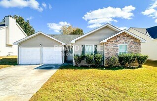 5389 Sand Bar Ln in College Park, GA - Building Photo