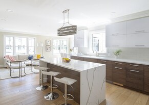 23 Winslow Rd, Unit 2 in Brookline, MA - Building Photo