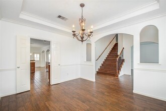 5111 Lakeside Ave in Baytown, TX - Building Photo - Building Photo