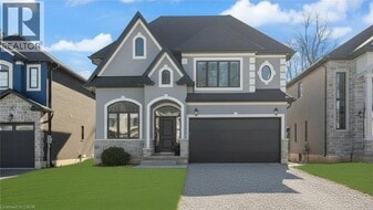 66 Cesar Pl in Hamilton, ON - Building Photo