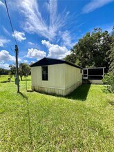 8035 NE 33rd Ct in Anthony, FL - Building Photo - Building Photo