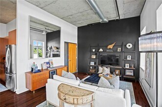 206 11th St NE in Atlanta, GA - Building Photo - Building Photo