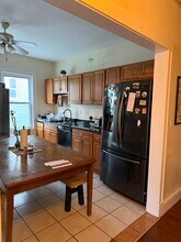 1 Sachem St, Unit 1 in Boston, MA - Foto de edificio - Building Photo