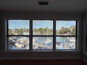 300 Yacht Club Dr in Niceville, FL - Building Photo - Building Photo