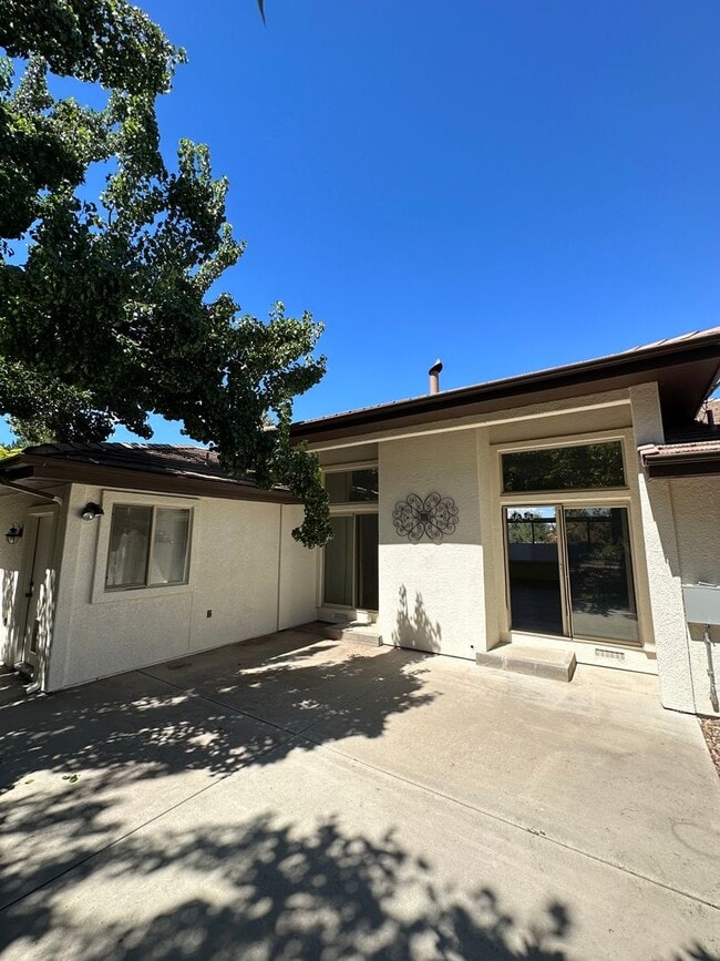 20 Ocelet Way in Reno, NV - Building Photo - Building Photo