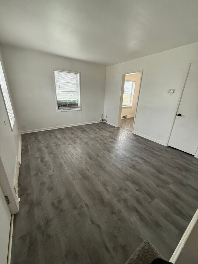 9523-9525 Charlotte St in Kansas City, MO - Building Photo - Building Photo