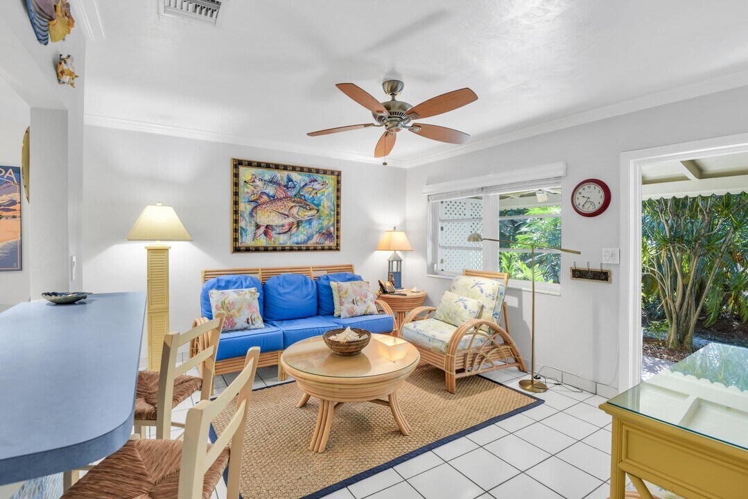 1225 Hillsboro Mile in Hillsboro Beach, FL - Building Photo