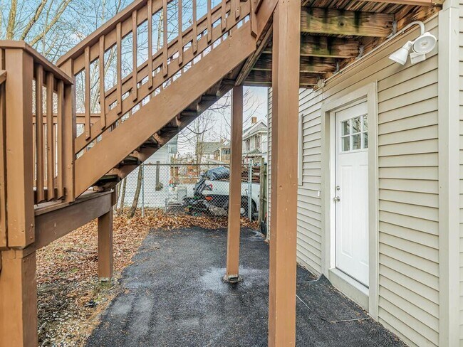 7 Sproat St in Middletown, NY - Building Photo - Building Photo