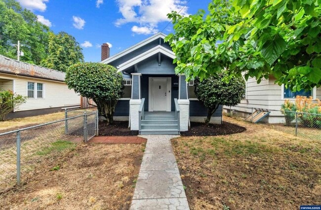 7225 N Lombard St in Portland, OR - Building Photo - Building Photo