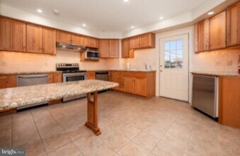 136 2nd Ave in Collegeville, PA - Building Photo - Building Photo