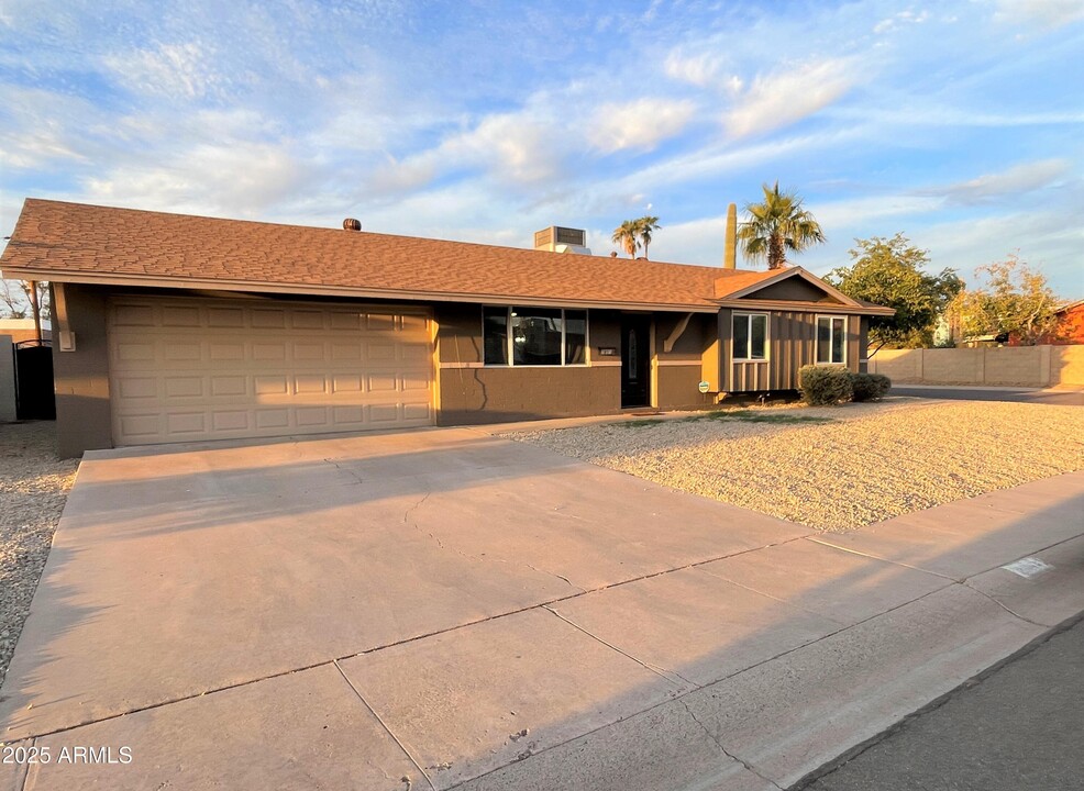 7852 E Monte Vista Rd in Scottsdale, AZ - Building Photo