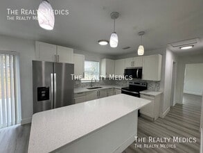 1150 Overlook Terrace in Titusville, FL - Building Photo - Building Photo