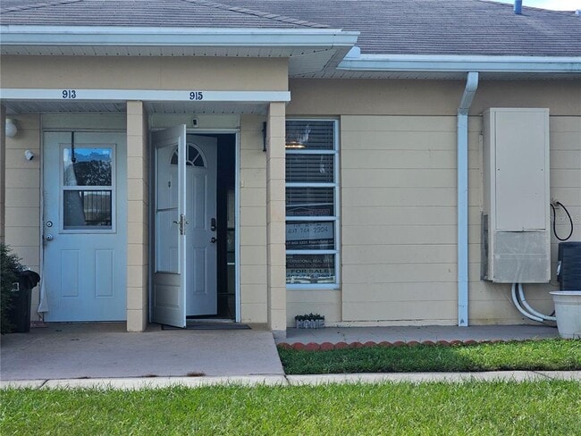 property at 915 Club Cir