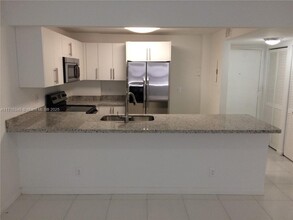 9143 SW 77th Ave in Miami, FL - Building Photo - Building Photo