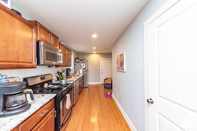 property at 848 N Wood St