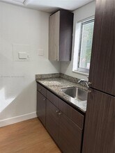 180 NE 71st St in Miami, FL - Building Photo - Building Photo