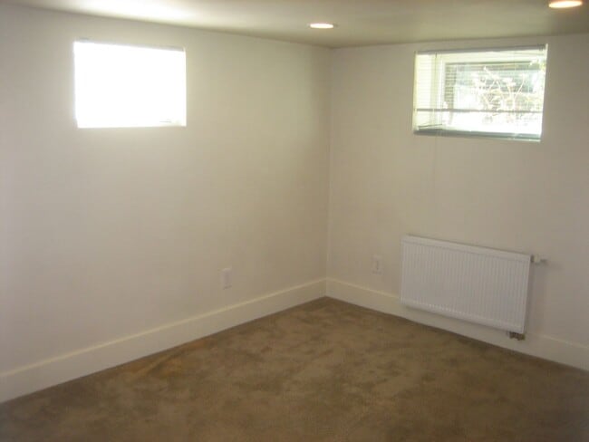 8830 1st Ave NE in Seattle, WA - Building Photo - Building Photo