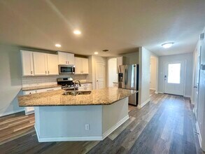 402 Fly Catcher in San Antonio, TX - Building Photo - Building Photo