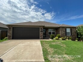 791 Morningside Dr in Centerton, AR - Building Photo