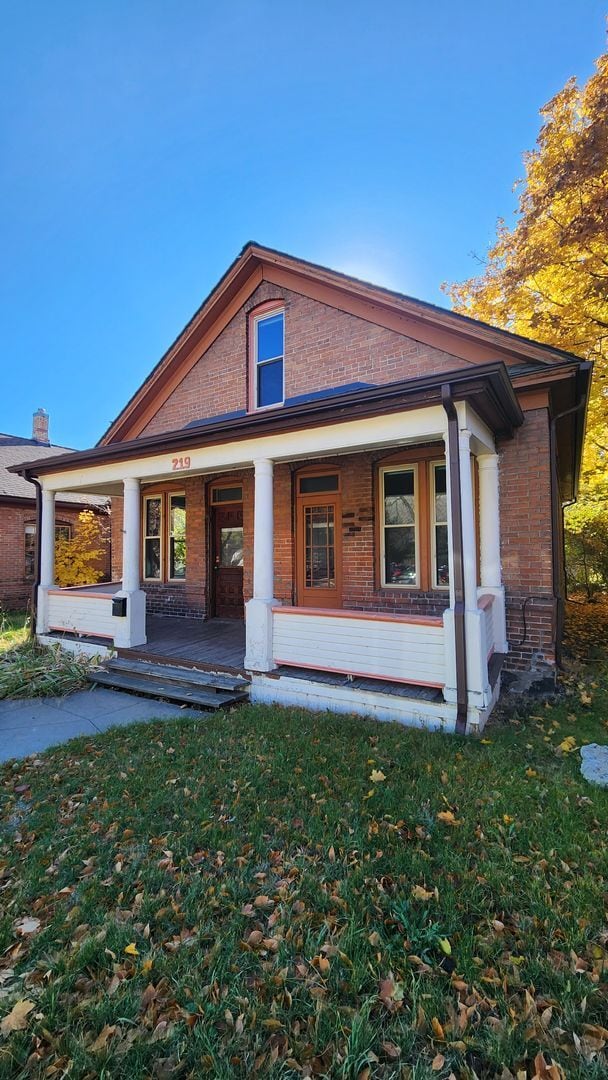 property at 219 N 2nd St W