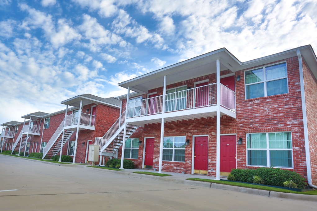 University Homes Apartments Buildings B & C in Commerce, TX - Building Photo