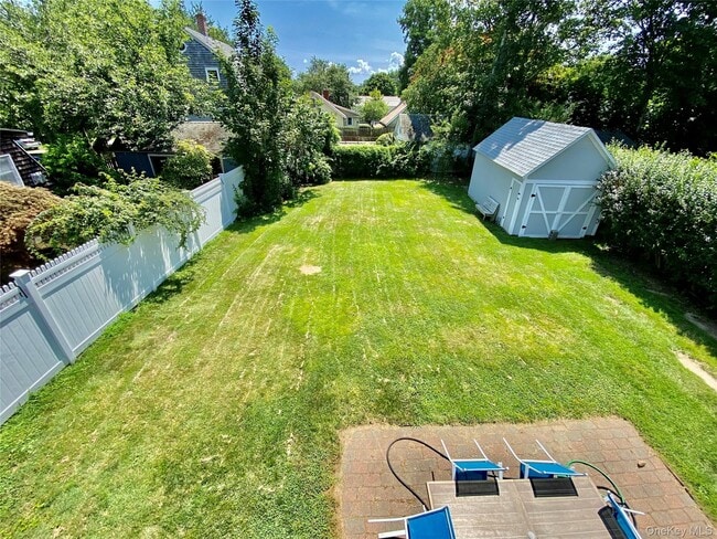 880 Wiggins St in Greenport, NY - Building Photo - Building Photo