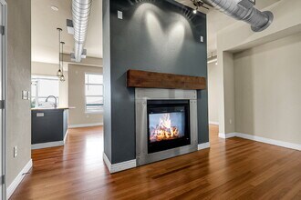 10111 Inverness Main St in Englewood, CO - Building Photo - Building Photo
