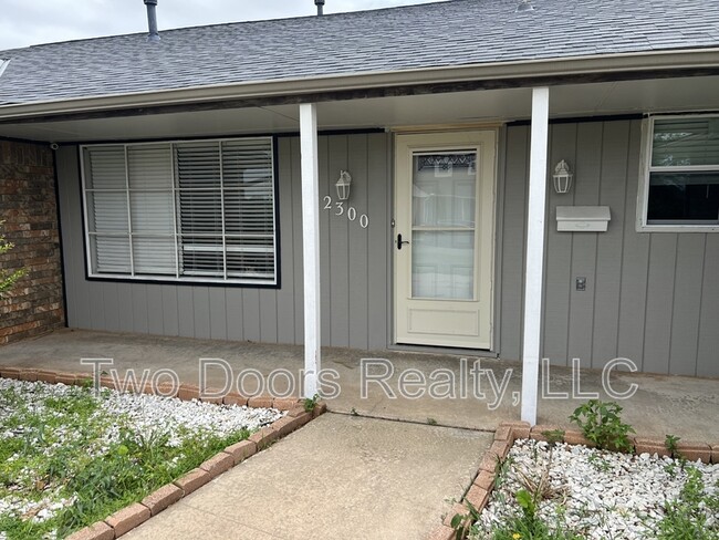 2300 NW 115th St in Oklahoma City, OK - Building Photo - Building Photo