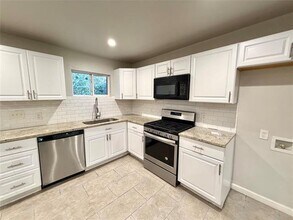 129 Pecos St in Garland, TX - Building Photo - Building Photo