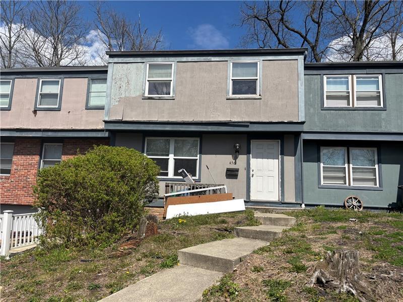 456 Hunting Creek Rd in Canonsburg, PA - Building Photo