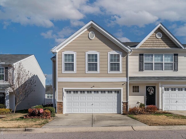 1952 Grassy Banks Drive in Raleigh, NC - Building Photo - Building Photo