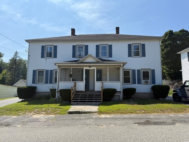 4068 Hill St, Unit 2B-410 in Palmer, MA - Foto de edificio - Building Photo