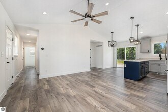 4712 Owl View Dr in Traverse City, MI - Building Photo - Building Photo