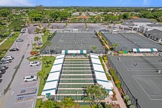 5742 Graceful Wy in Delray Beach, FL - Building Photo - Building Photo