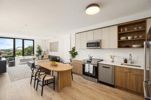 285 BROADWAY in Bayonne, NJ - Building Photo