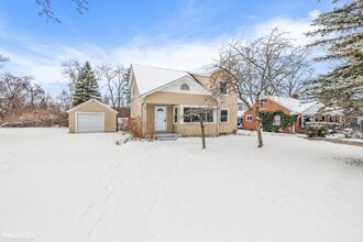 7618 Sylvan St in Shelby Township, MI - Building Photo - Building Photo