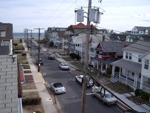 33 Atlantic Ave in Ocean Grove, NJ - Building Photo - Building Photo