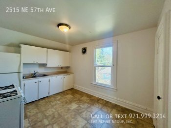 2515 NE 57th Ave in Portland, OR - Building Photo - Building Photo