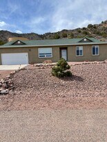422 Storm Ridge Dr in Canon City, CO - Building Photo