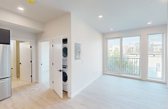 28 Mount Pleasant St, Unit 307 in Somerville, MA - Building Photo - Building Photo