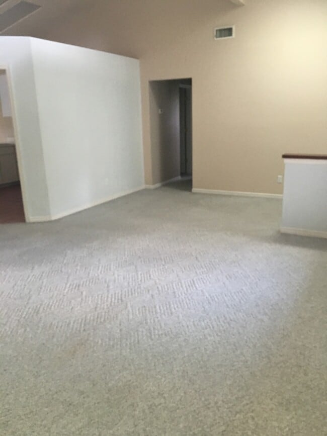 1035 Burrisridge Dr in Lakeland, FL - Building Photo - Building Photo