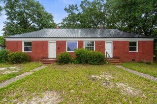 604 Spring St in Hamlet, NC - Building Photo