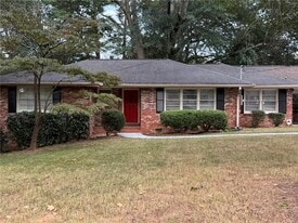 3085 Stantondale Dr in Chamblee, GA - Building Photo