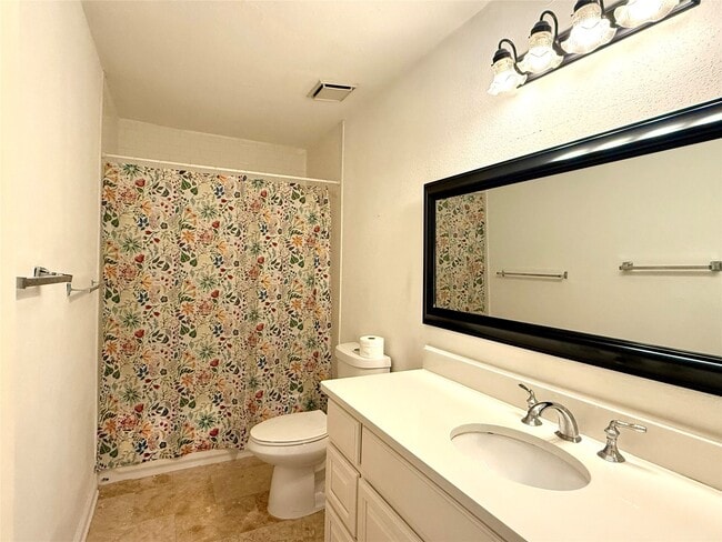 property at 13222 Pebblewalk Cir N