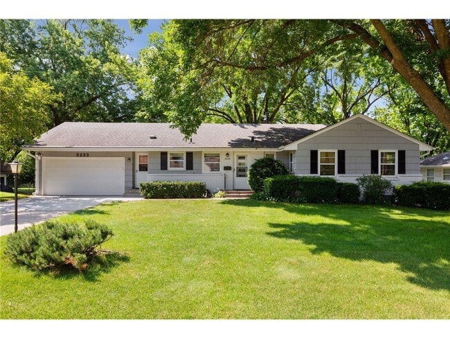 property at 5233 Danens Dr
