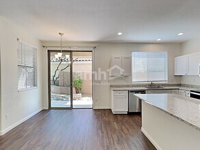 13645 W Cypress St in Goodyear, AZ - Building Photo - Building Photo