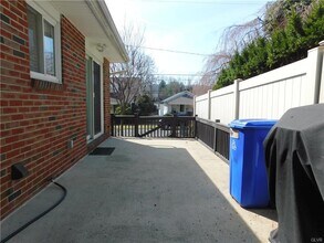 1604 Spring St in Bethlehem, PA - Building Photo - Building Photo