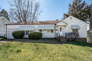 10217 Cabot Dr in St. Louis, MO - Building Photo