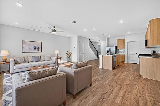 property at 3518 Blue Mockingbird St